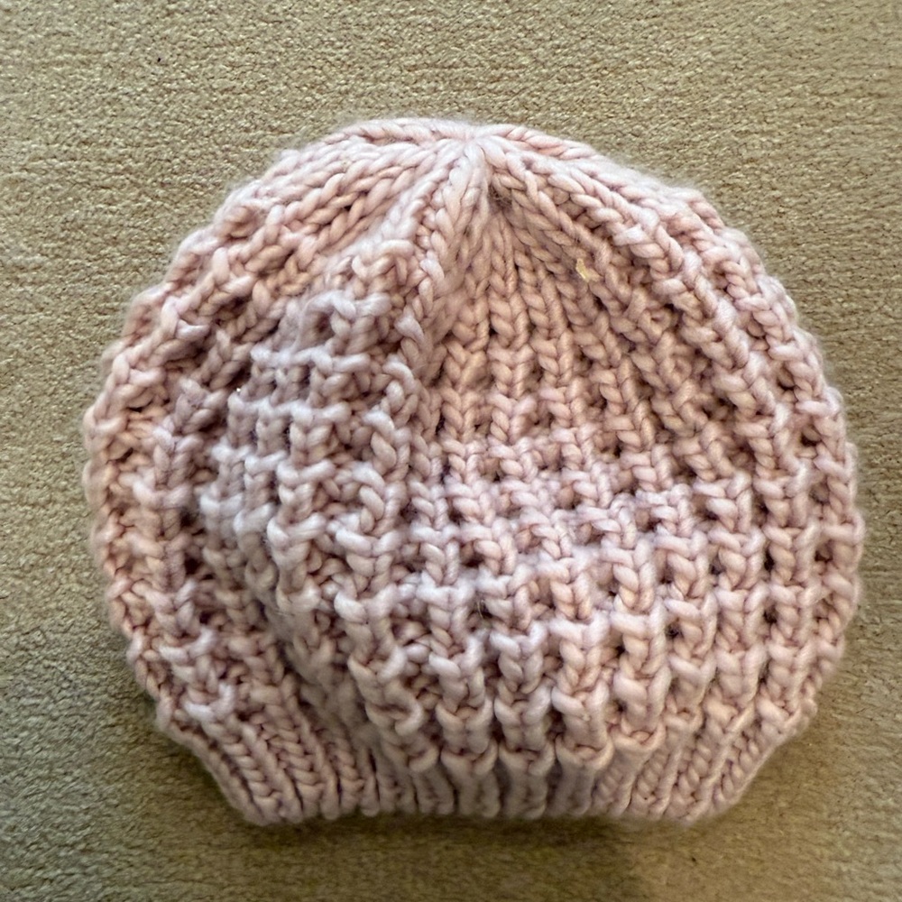 Forever 21 Soft Pink Knit Beret - Picture 4 of 5